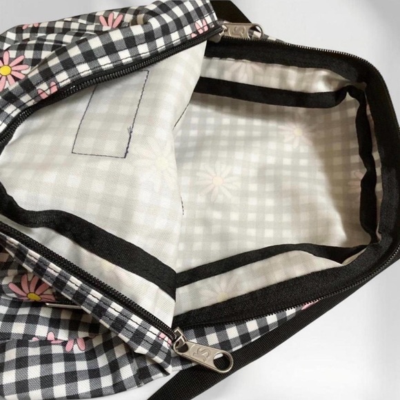 Jansport Black and White Checkered Backpack with Pink Floral Accents - Picture 4 of 5